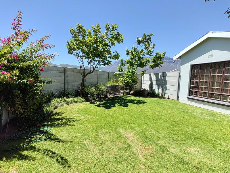 3 Bedroom Property for Sale in Prince Alfred Hamlet Western Cape